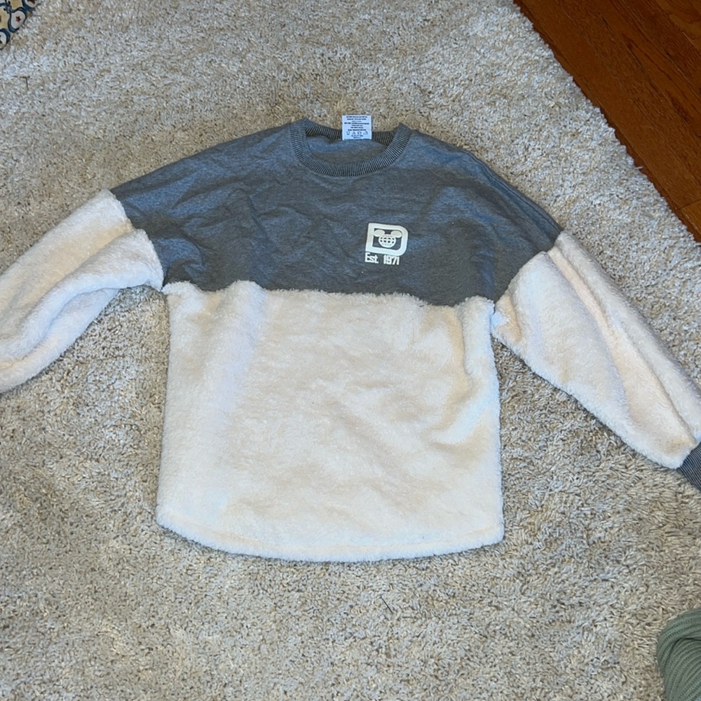 Walt Disney World Sherpa spirit jersey
